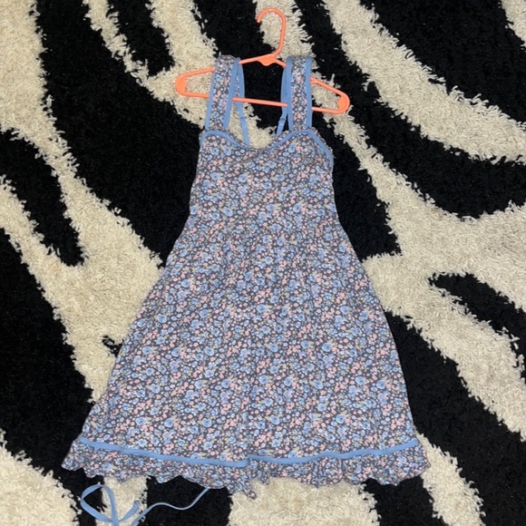 AE DRESS - Picture 2 of 2